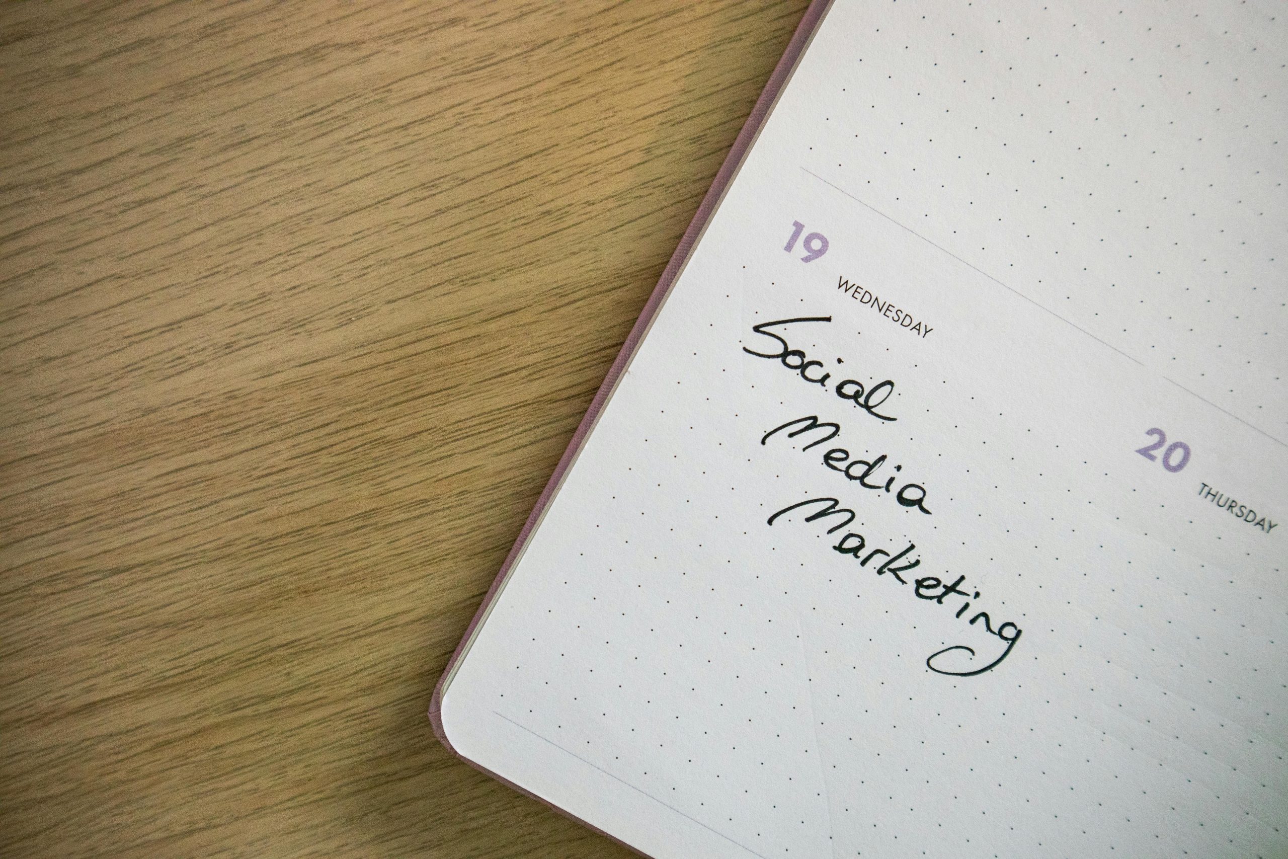 Mastering the Art of Scheduling Social Media Posts