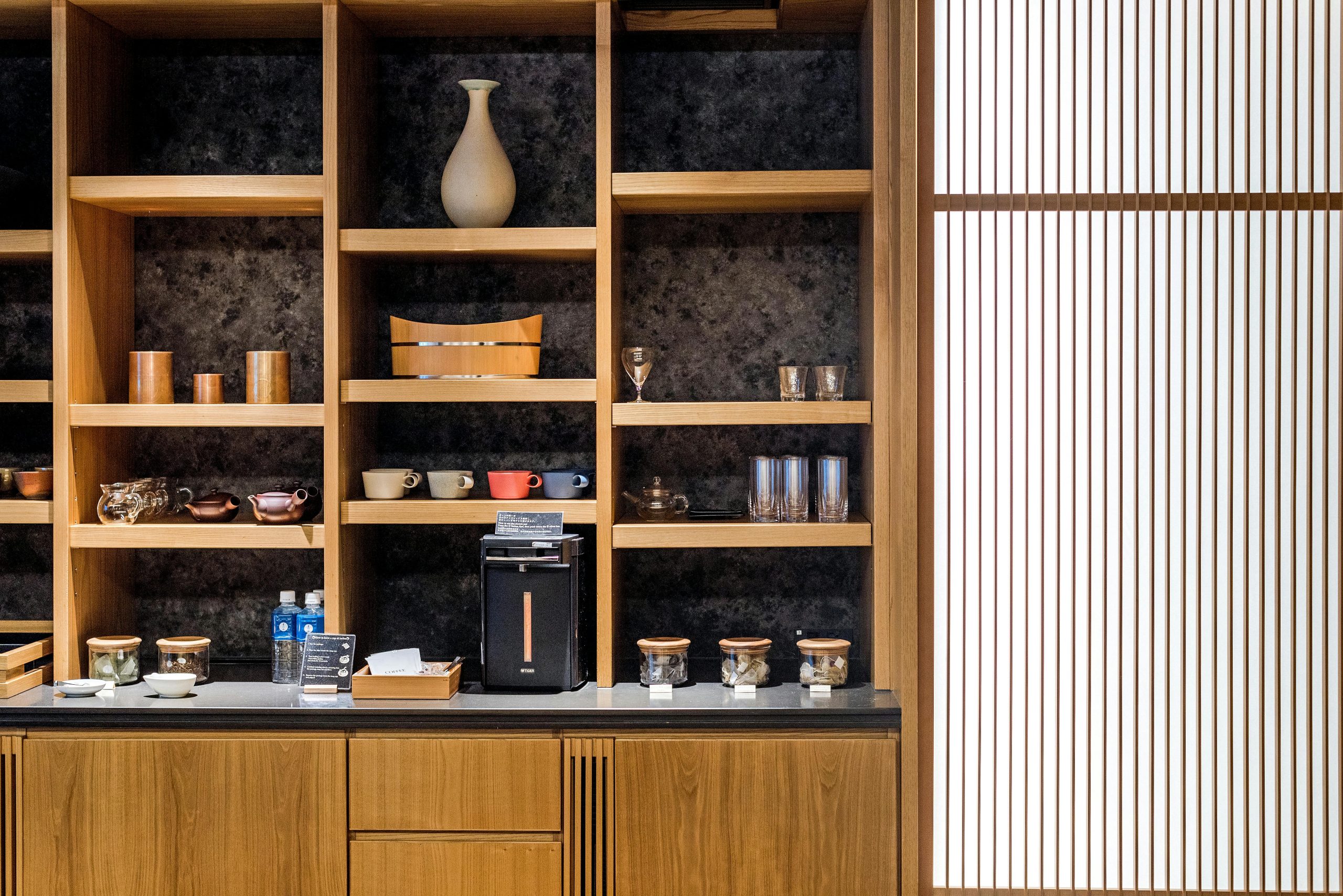 Effortless Elegance Transforming Your Space with Minimalist Decor