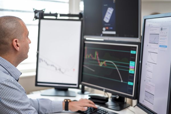 Top Online Stock Brokers for Smart Investing in 2024