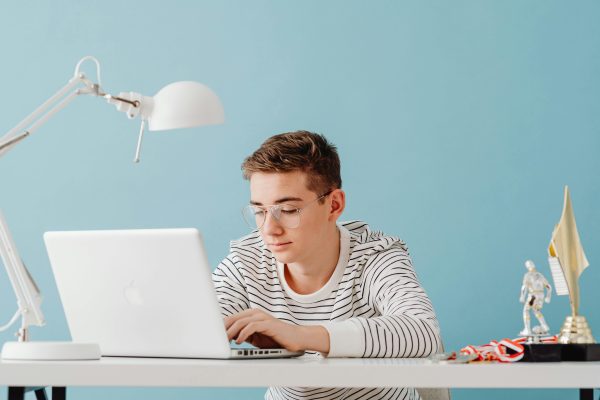 Master UX UI Design From the Comfort of Your Home