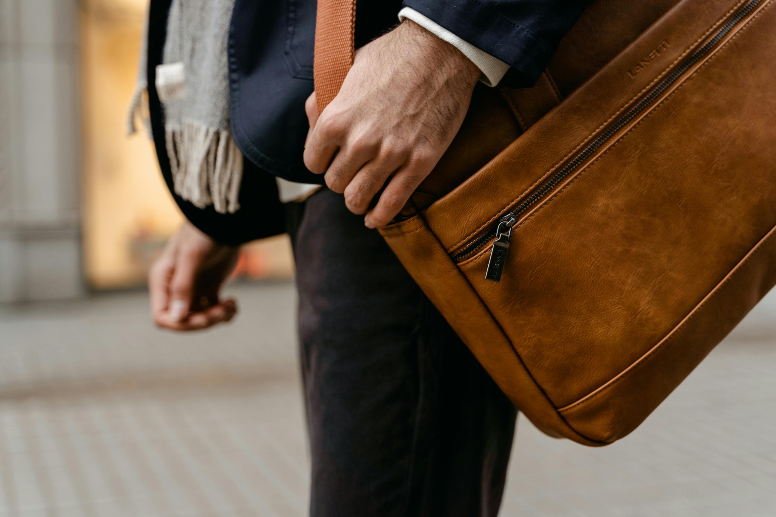 Essential Travel Tech Tools Every Digital Nomad Needs