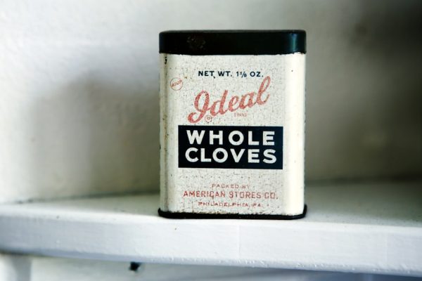 The Ultimate Guide to NonDairy Milk Alternatives