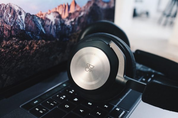 Transform Your Ideas Into Stellar Podcasts With These Essential Apps