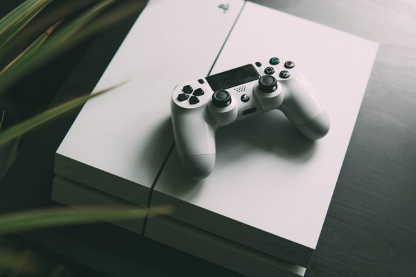 Mastering the Art of Recording Game Commentary