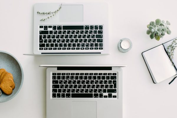 Mastering the Juggle Between Career and Online Education