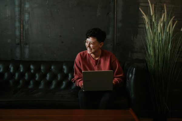 Master the Virtual Room Secrets to Nailing Online Job Interviews