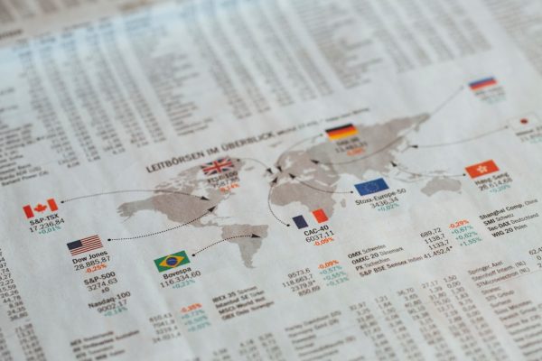 The Essential Guide to Building Wealth with Commodities