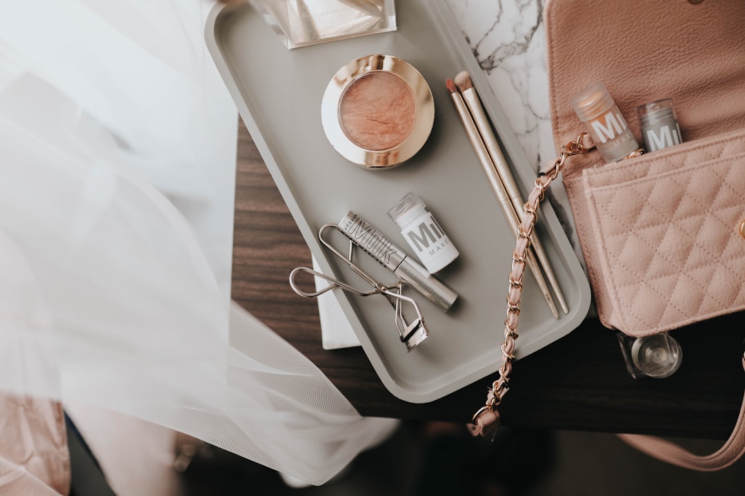 The Art of Blending Luxury and Budget Fashion Seamlessly