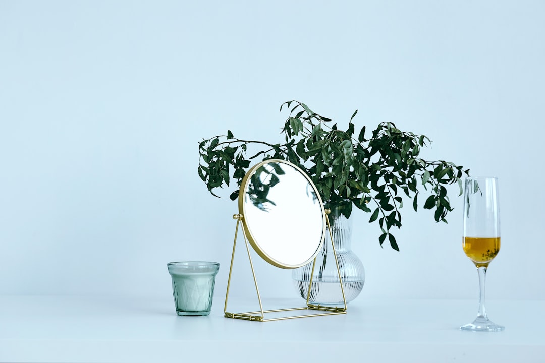 Transform Your Space with Strategic Mirror Decor
