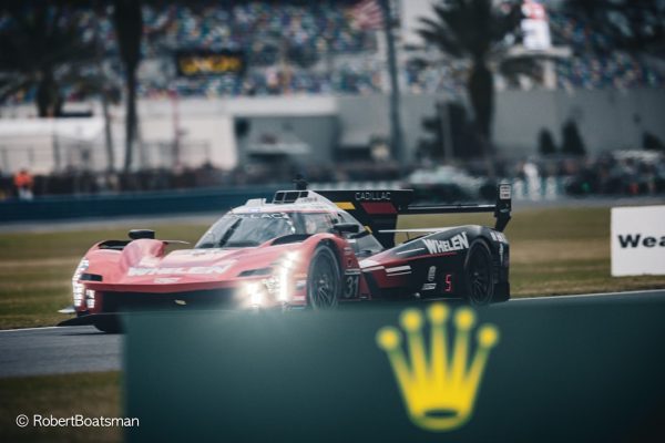 The Ultimate Racing Games to Rev Up Your Mobile and PC Experience